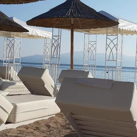 Lägenhet Beachfront Sarandë