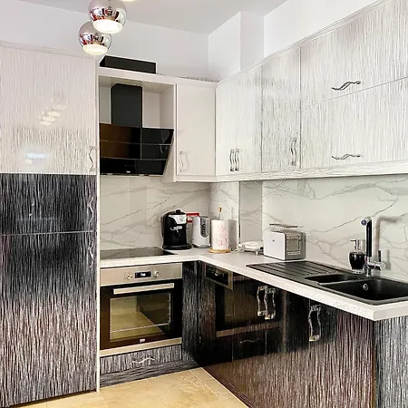 Beachfront * Saranda