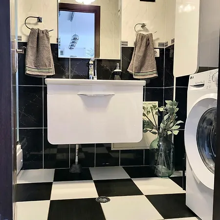 Daire Beachfront Saranda