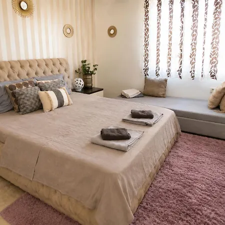 Beachfront Apartment Sarande